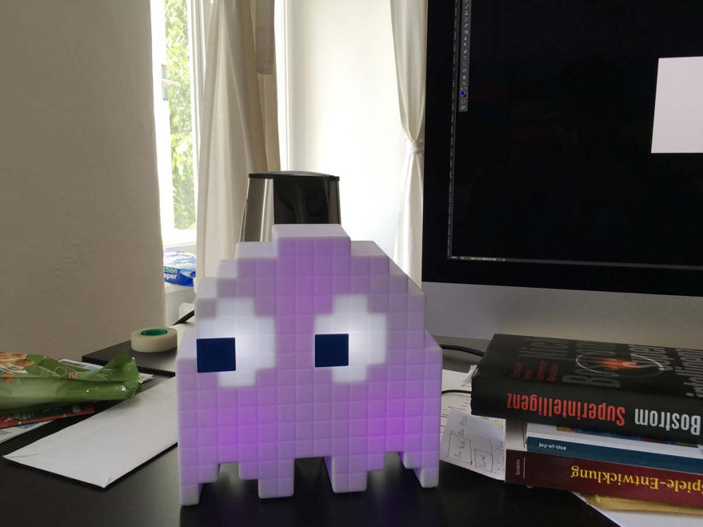 Also meine Pacman Ghost Lampe kommt fast täglich zum Einsatz ;-)